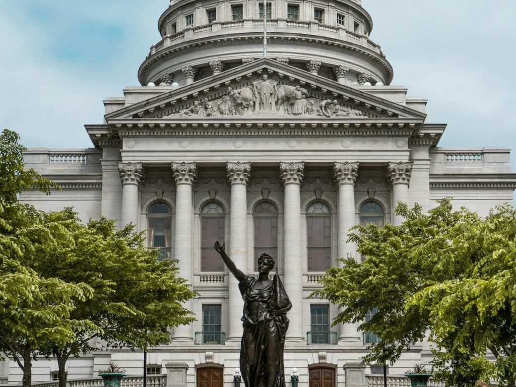 Wisconsinites Can Keep Watching Porn After Governor Vetoes Age Verification Bill