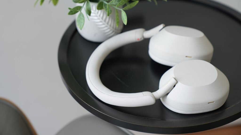 You have eight hours to snag Sony WH-1000XM5 headphones at their lowest price ever (39% off)