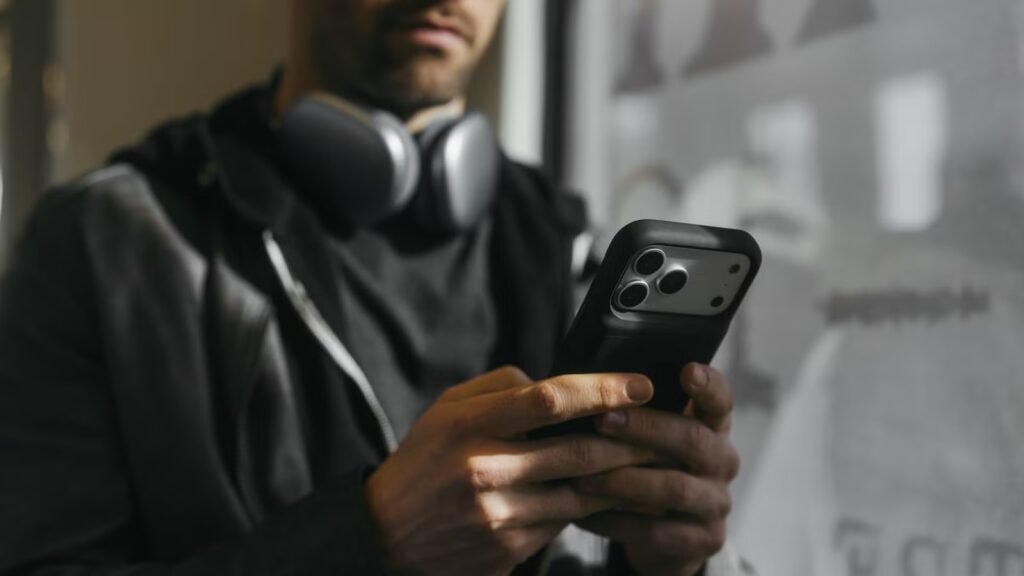 Your phone's Bluetooth audio quality depends on one hidden setting nobody knows about