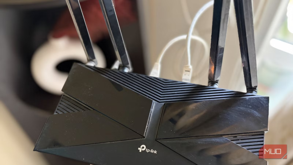 Your router’s band steering might be the reason your TV keeps buffering Your router's band steering might be the reason your TV keeps buffering