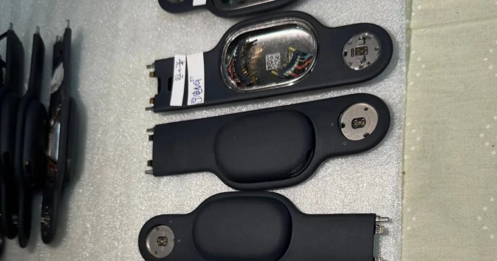 Apple’s all-black Vision Pro parts look slick, but don’t expect one soon