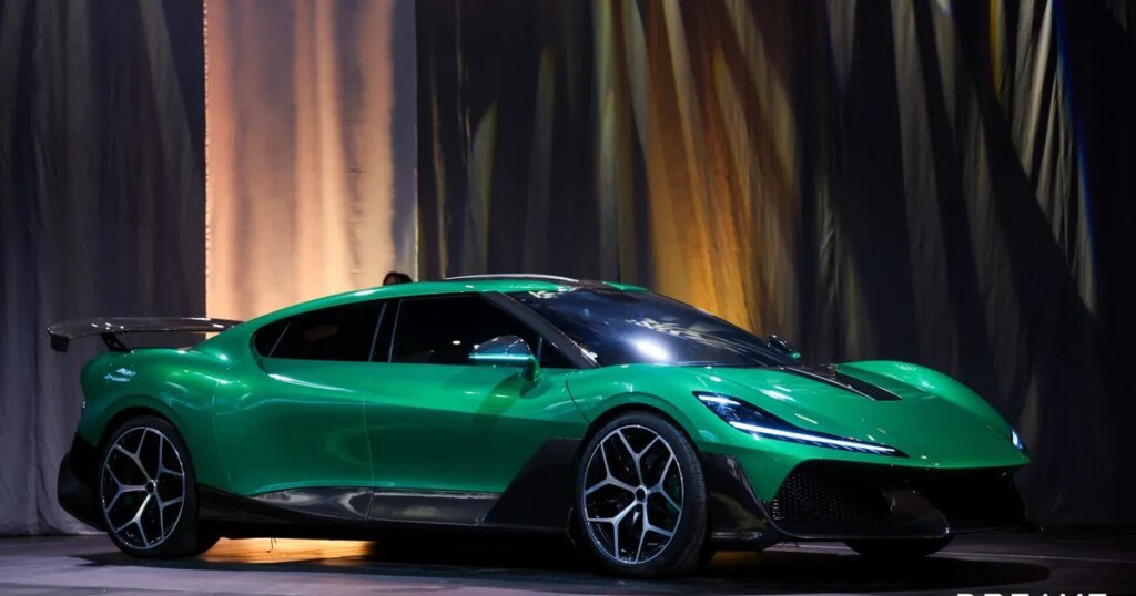 Dreame wants to kit you out with a smartphone, a smart ring, and a rocket-powered sports car