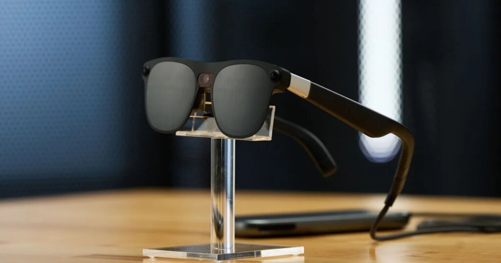 Google and Xreal's Project Aura smart glasses will ship later this year