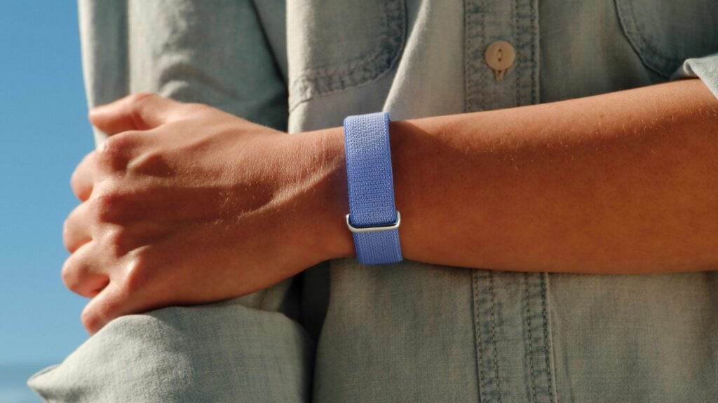 Google will already give you a huge discount on the Fitbit Air — just follow these steps when you preorder