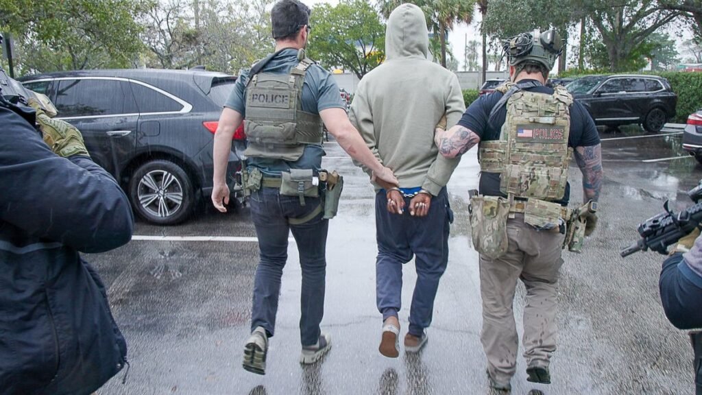 ICE Agents Have List of 20 Million People on Their iPhones Thanks to Palantir ICE Agents Have List of 20 Million People on Their iPhones Thanks to Palantir