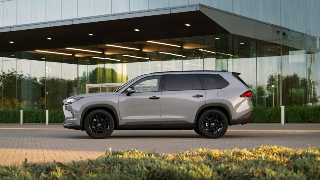 The Toyota hybrid that makes the Kia Telluride hard to justify