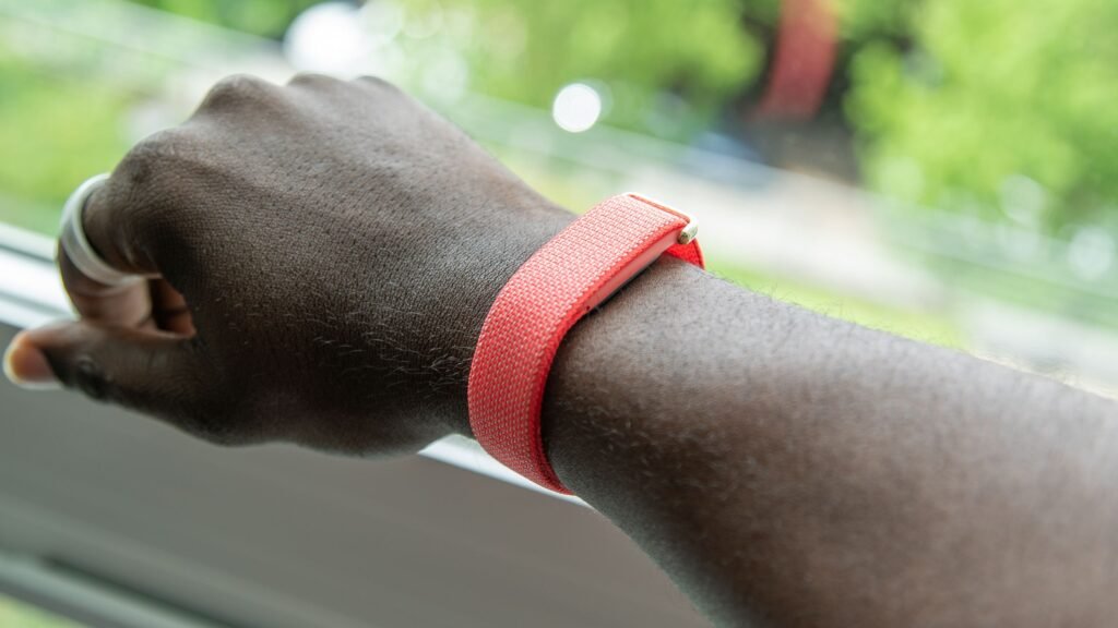Which Fitbit Air band color should you buy?