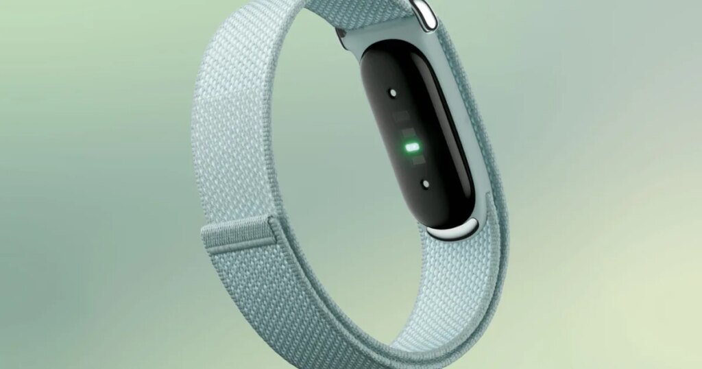 Google wants you to 3D-print your own Fitbit Air bands