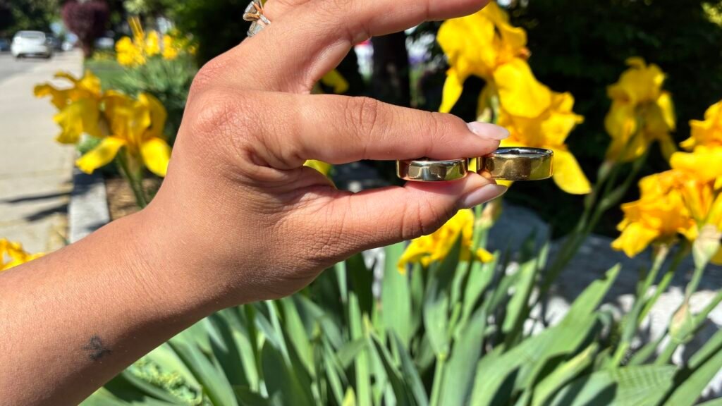 Oura Ring 5 vs. Oura Ring 4: Slimmer, and still with a subscription Oura Ring 5 vs. Oura Ring 4: Slimmer, and still with a subscription
